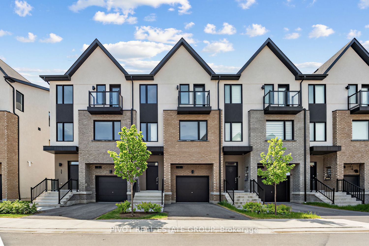 1 Lively Way, Whitby, ON L1R 0S3