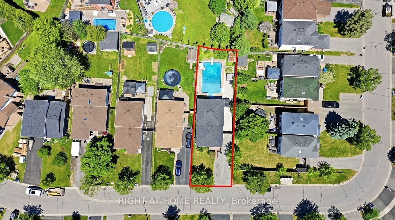 68 Overbank Drive, Oshawa, ON L1J 7Y8 photo 5