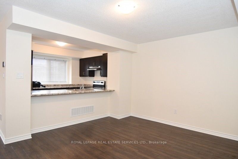 90 Howe Street, Toronto, ON M1L 0J4 photo 3
