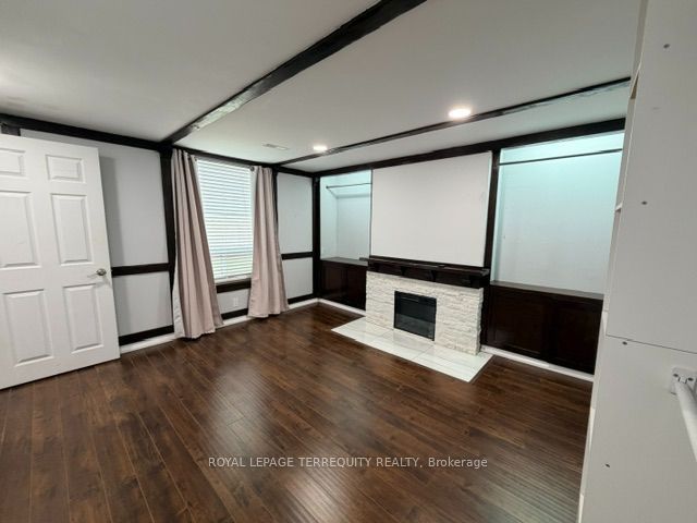 869 Marinet Crescent Bsmt, Pickering, ON L1W 2M2 photo 2