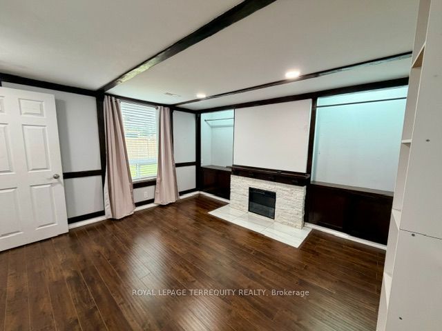 869 Marinet Crescent Bsmt, Pickering, ON L1W 2M2 photo 3