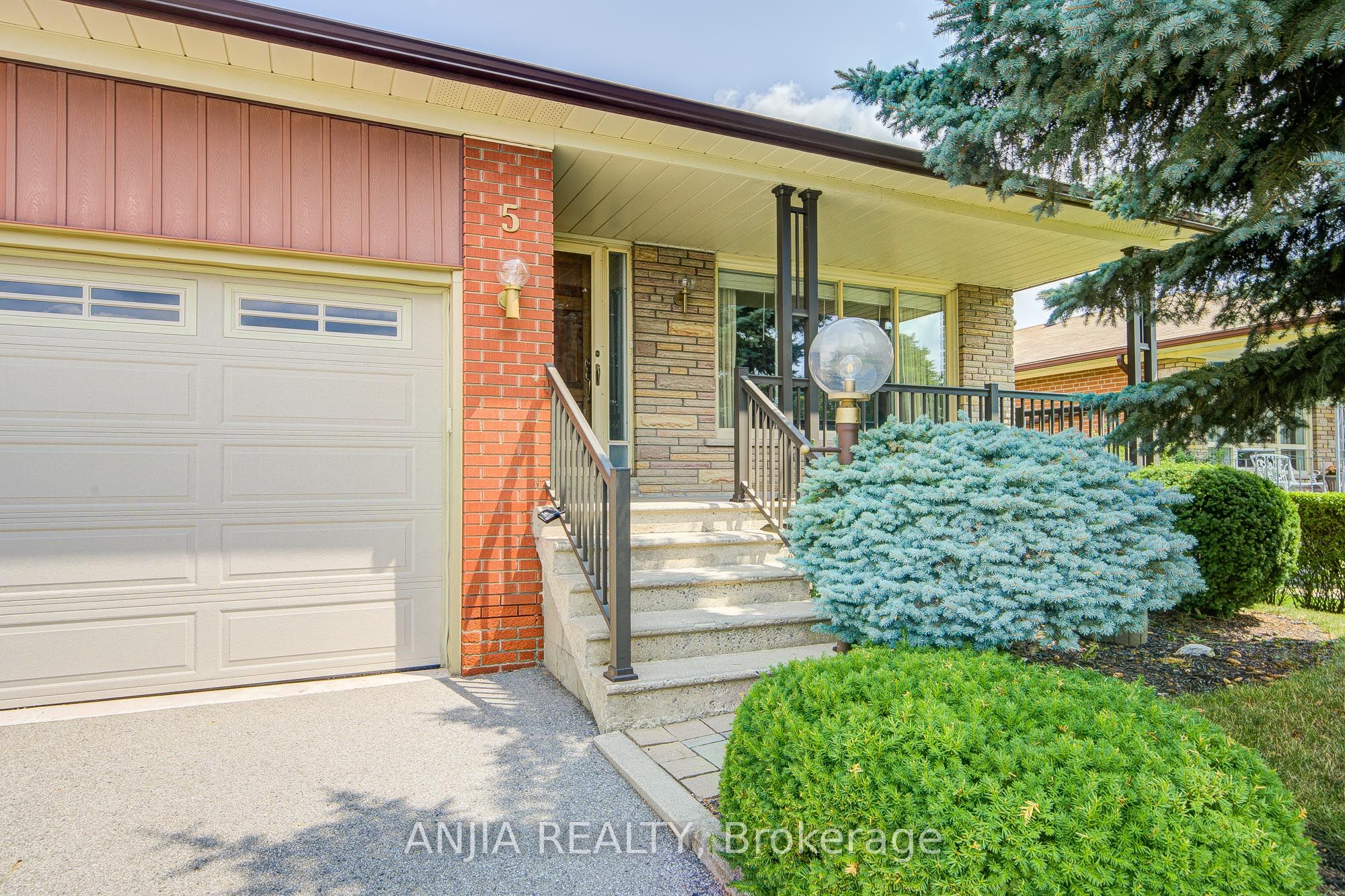 5 Brantford Drive, Toronto, ON M1W 1E2 photo 5