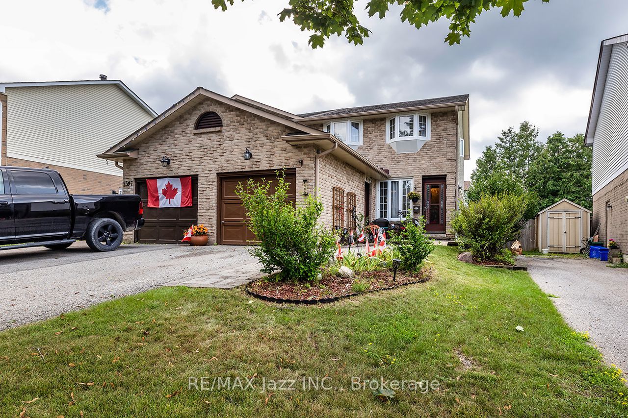 1305 Sunnybrae Crescent, Oshawa, ON L1H 8E2