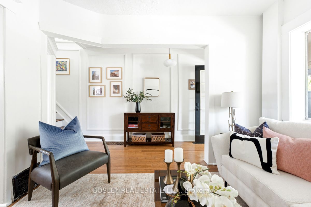 308 Springdale Boulevard, Toronto, ON M4C 2A2 photo 4