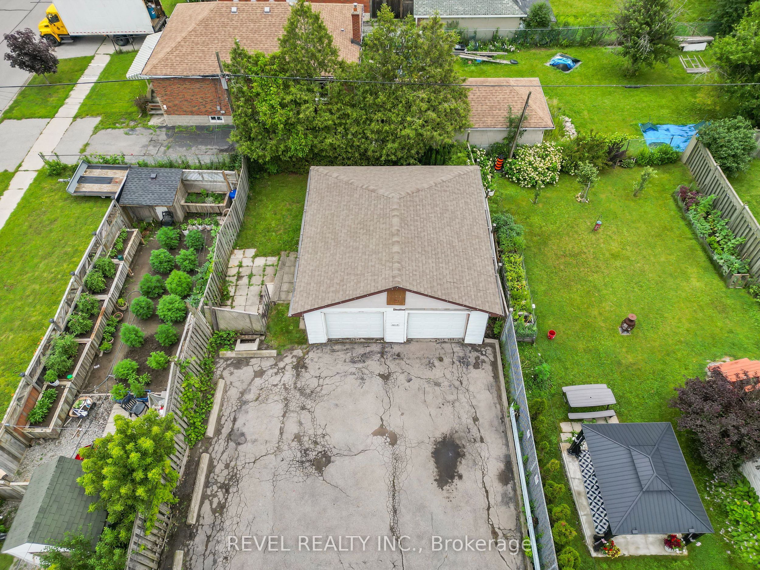 863 Ritson Road S, Oshawa, ON L1H 5L5 photo 5