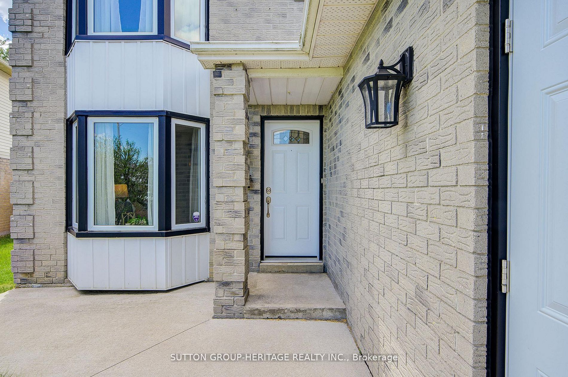 138 Reed Drive, Ajax, ON L1S 6V2 photo 3