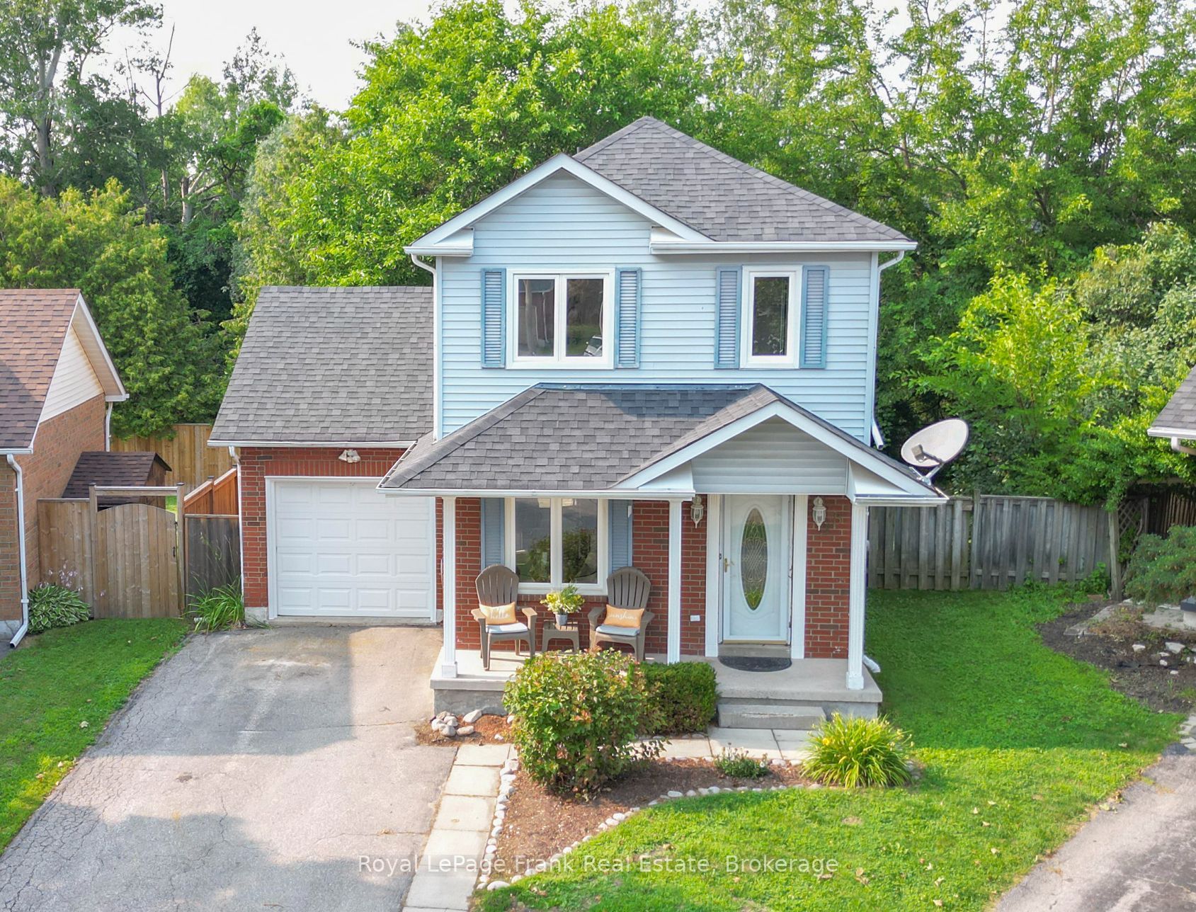 38 Longwood Court, Clarington, ON L1E 1R7