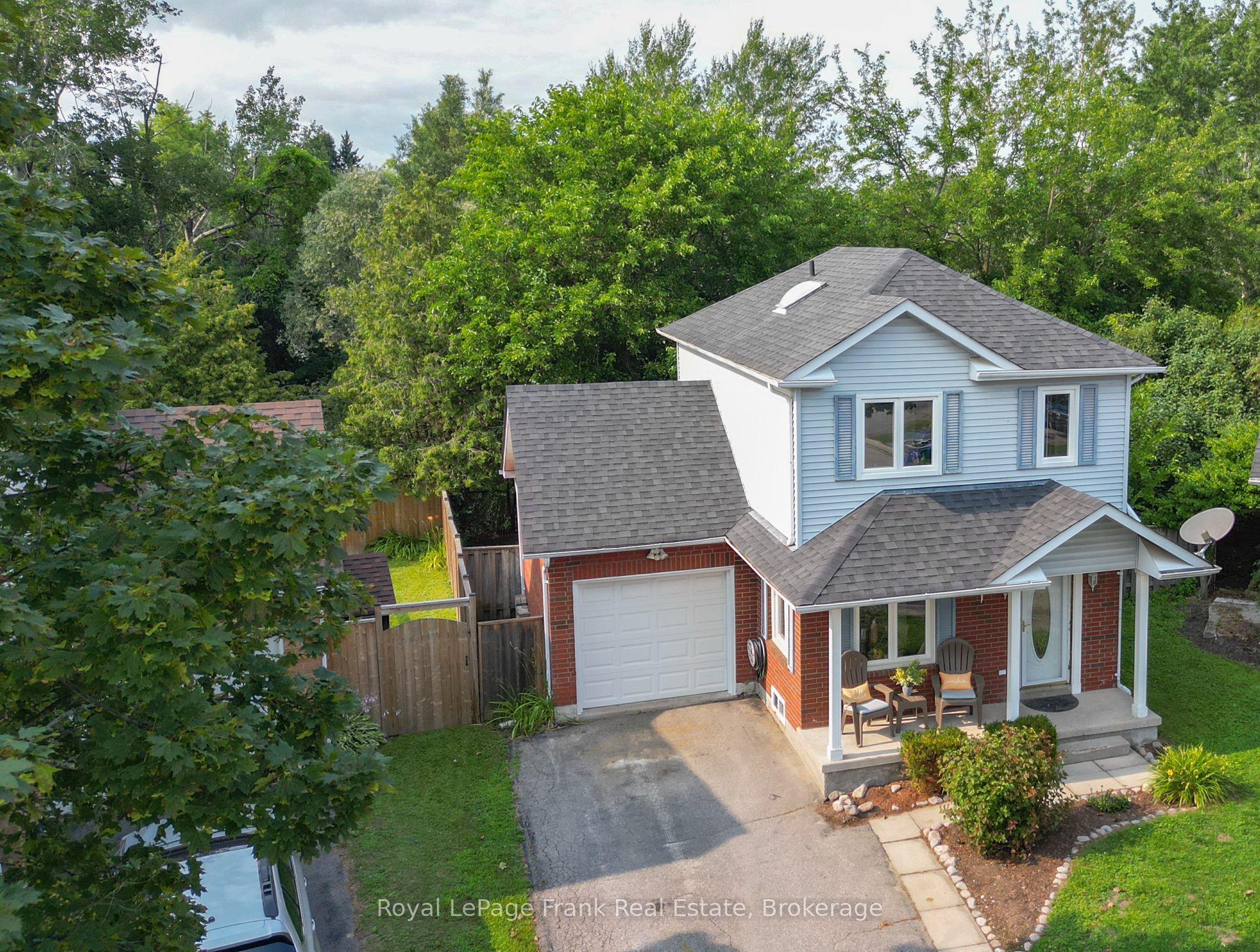 38 Longwood Court, Clarington, ON L1E 1R7 photo 2