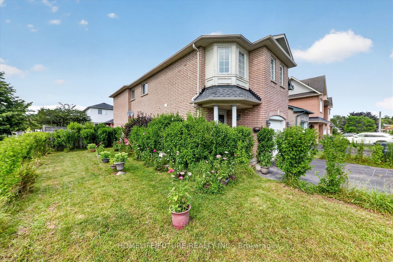 16 Rozell Road, Toronto, ON M1C 2K9 photo 2