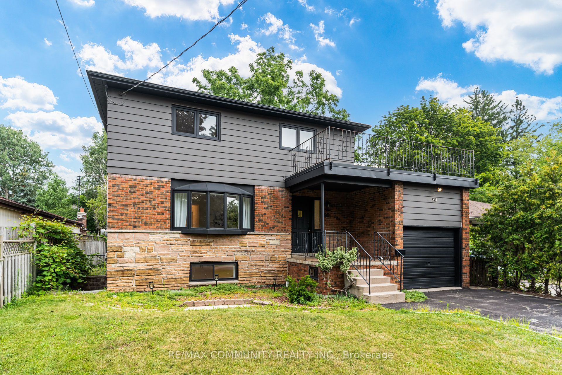 90 Euclid Avenue, Toronto, ON M1C 1J9 photo 2