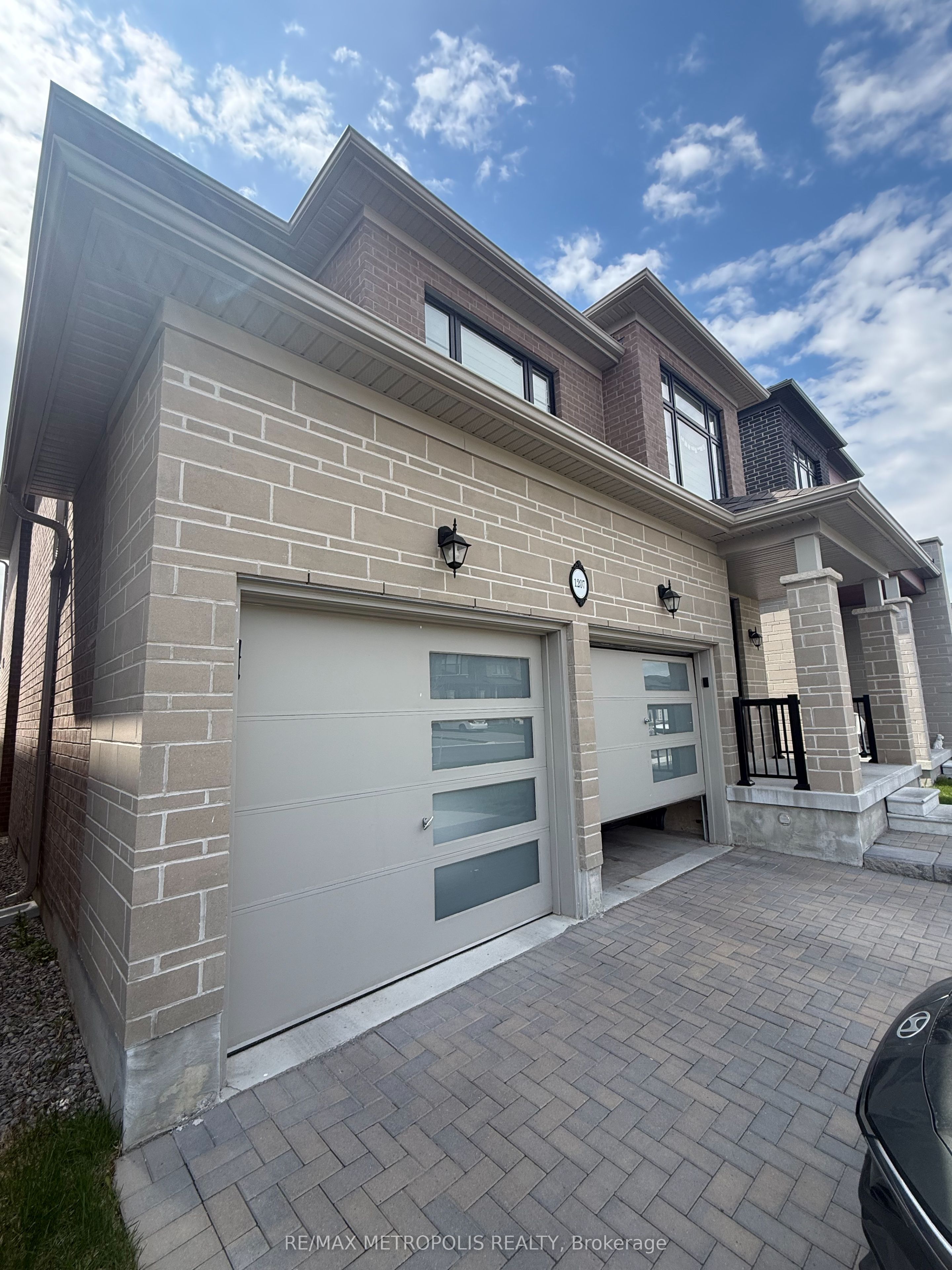 1207 Wilmington Avenue, Oshawa, ON L1L 0T4 photo 3