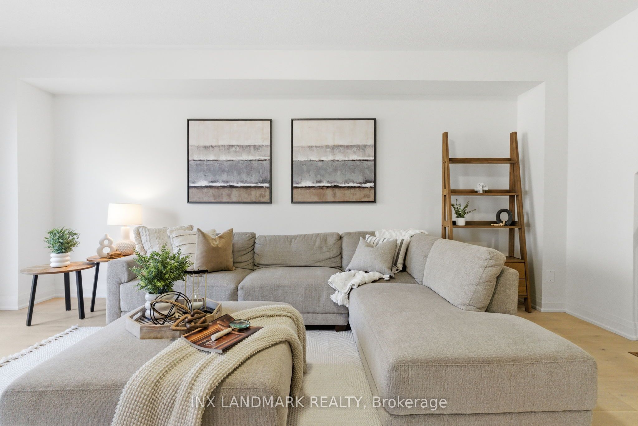 30 Gerry Henry Lane, Clarington, ON L1E 0L8