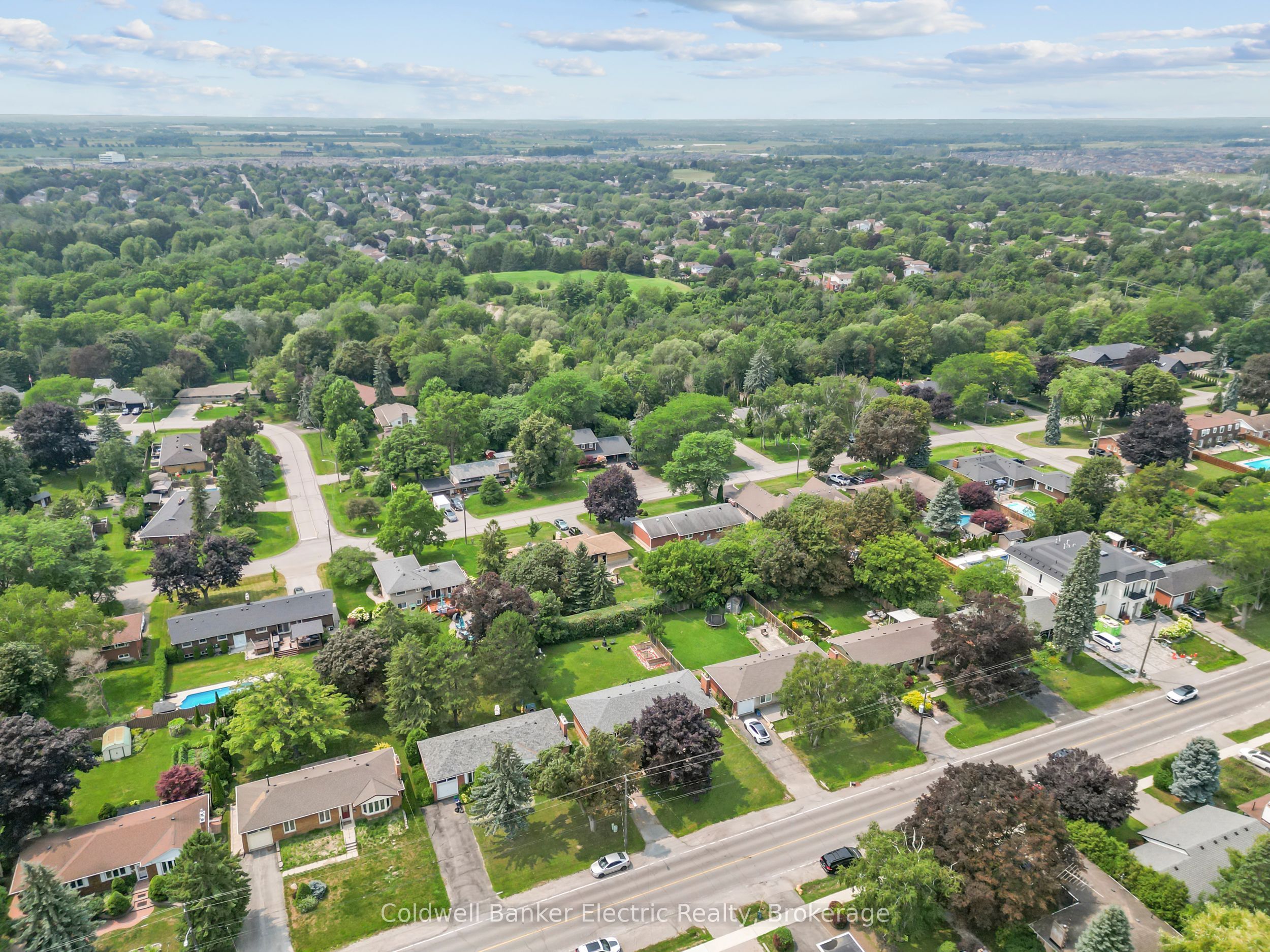 326 Cochrane Street, Whitby, ON L1N 5J3 photo 3