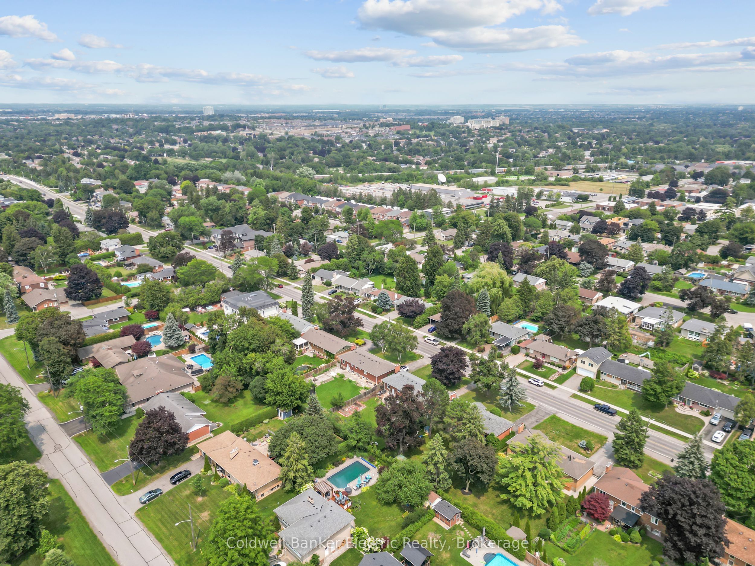 326 Cochrane Street, Whitby, ON L1N 5J3 photo 5