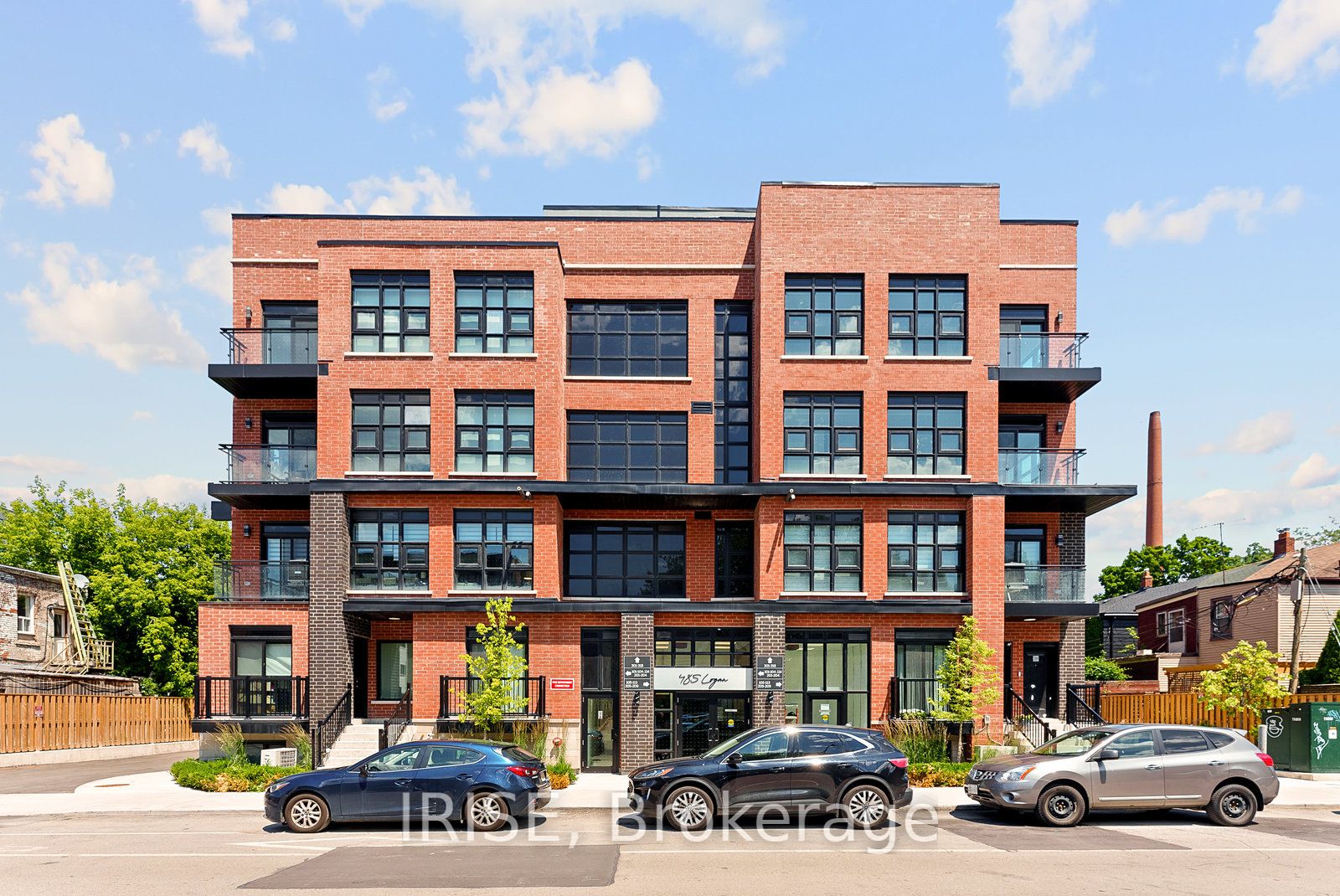 485 Logan Avenue N 305, Toronto, ON M4M 2P5 photo 2