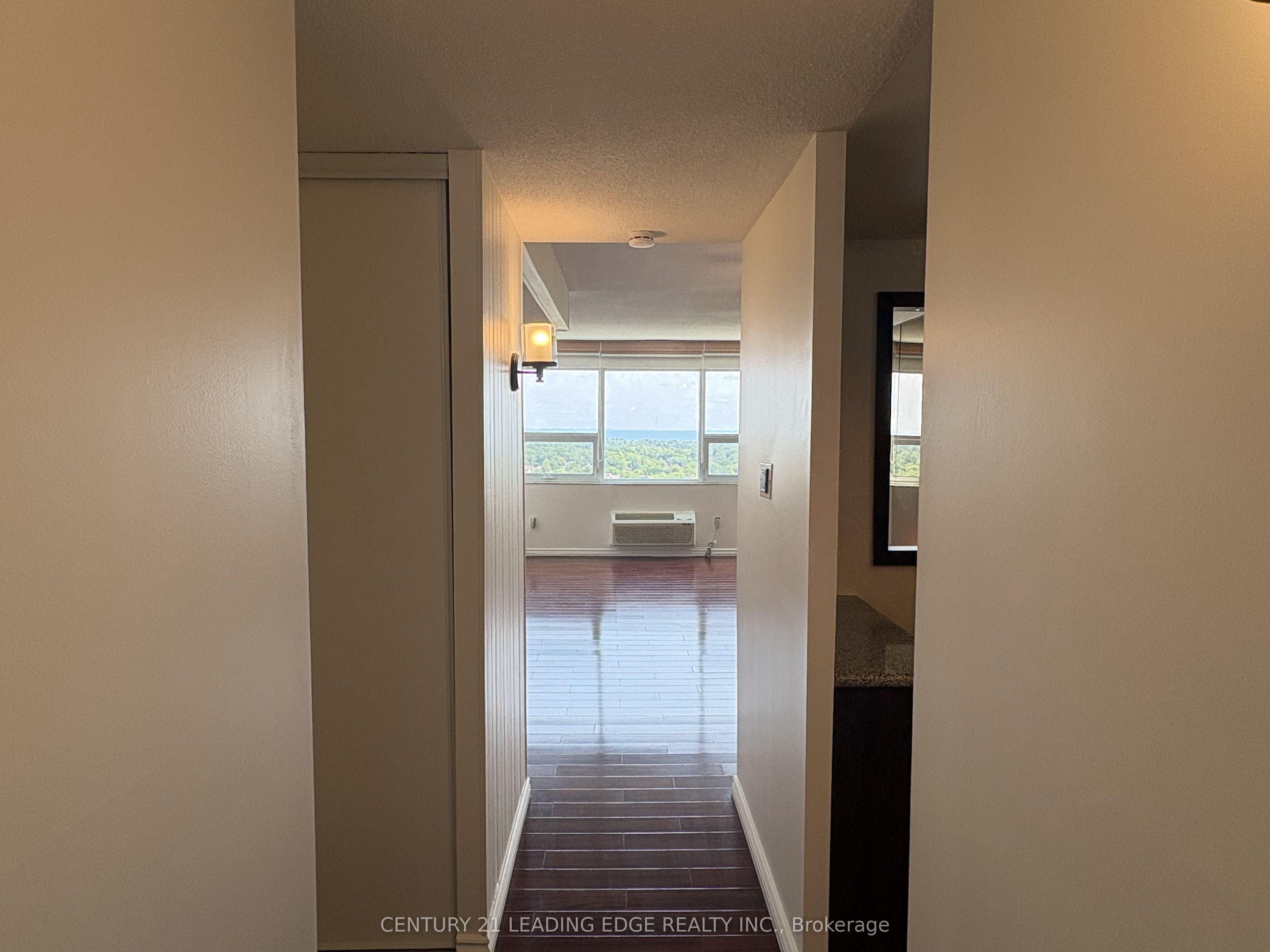 121 Ling Road 1915, Toronto, ON M1E 4Y2 photo 2