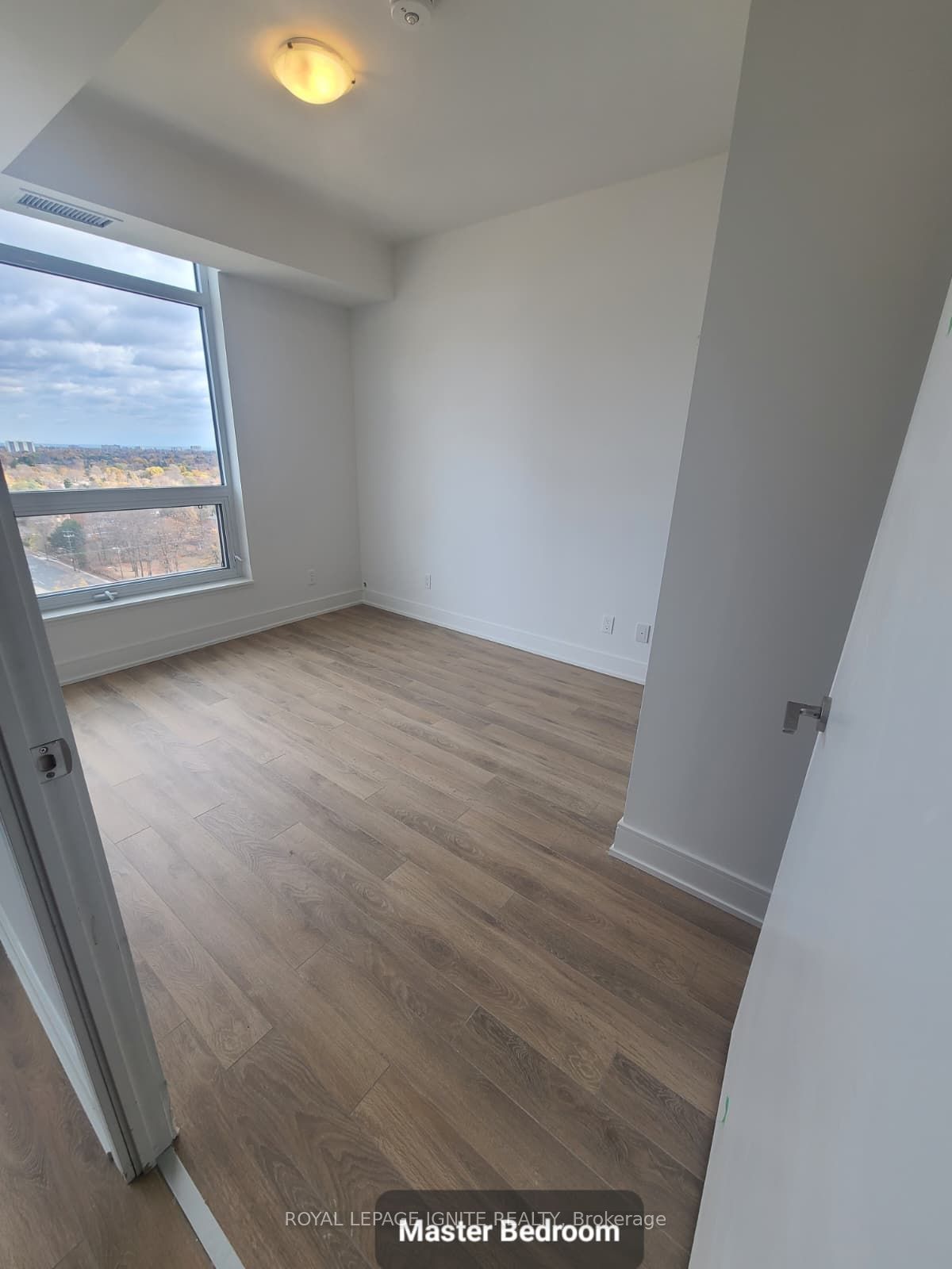 1350 Ellesmere Road 1709, Toronto, ON M1P 0G6 photo 4