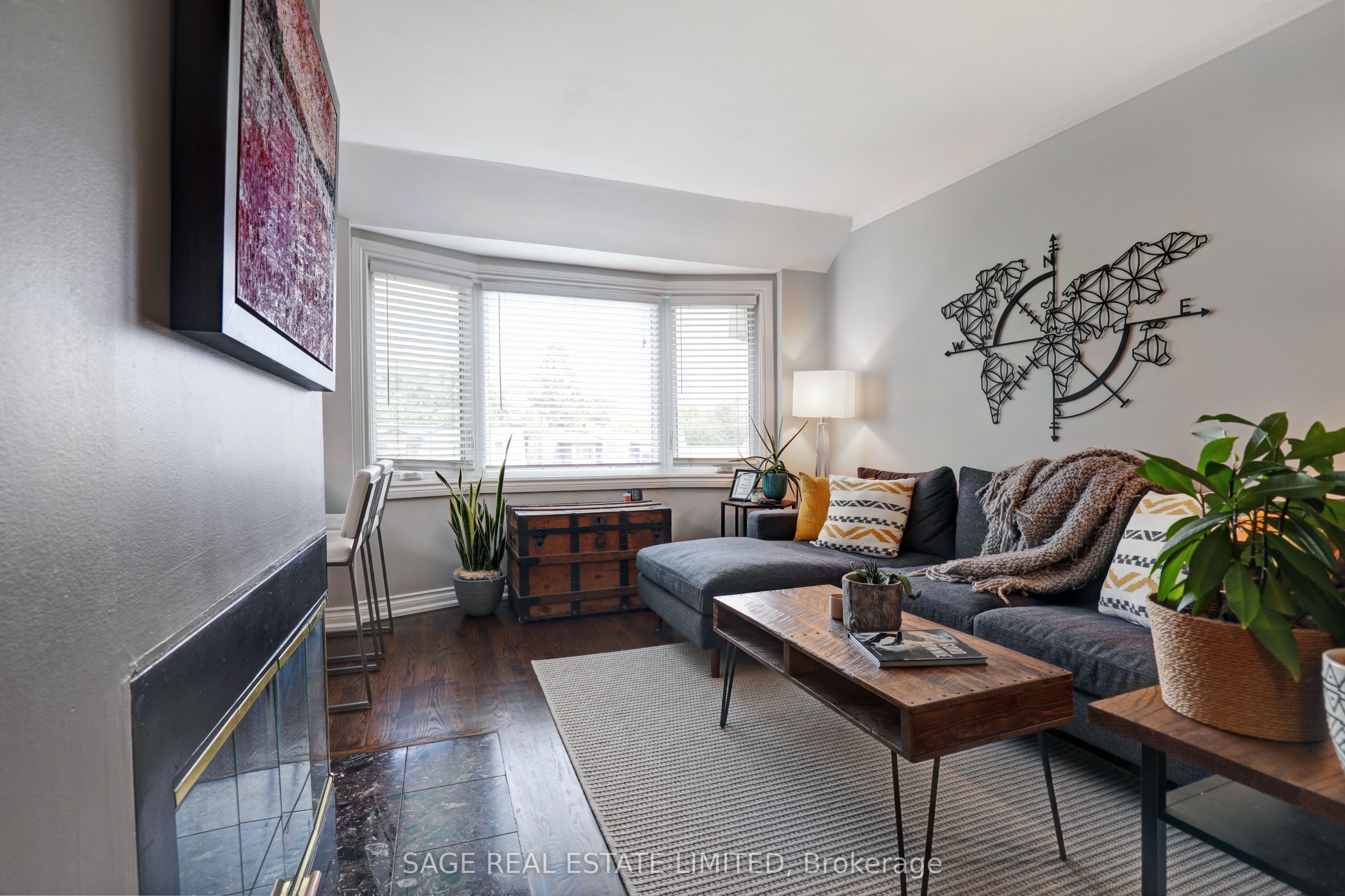 60 Kippendavie Avenue 301, Toronto, ON M4L 3R5 photo 3