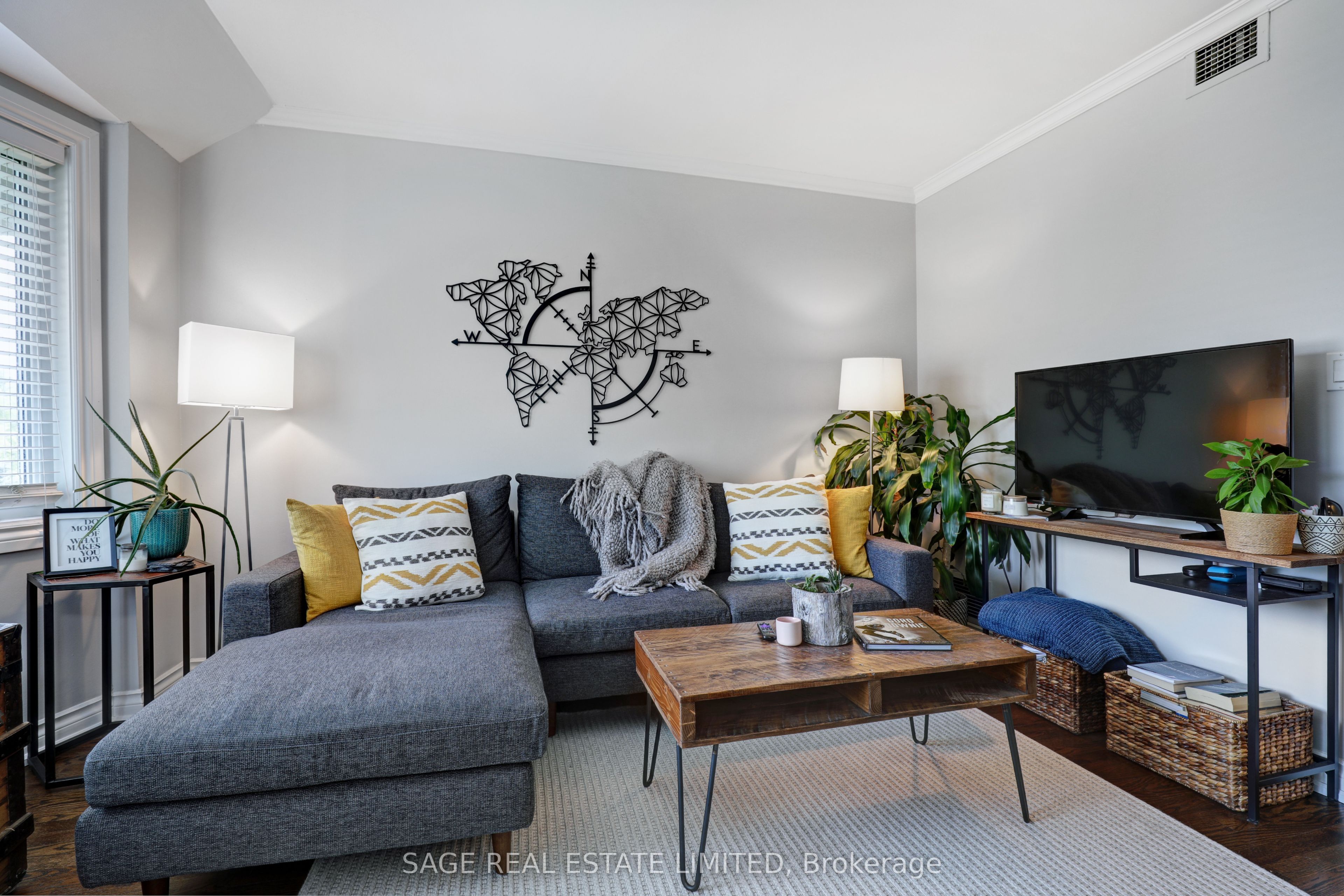 60 Kippendavie Avenue 301, Toronto, ON M4L 3R5 photo 5