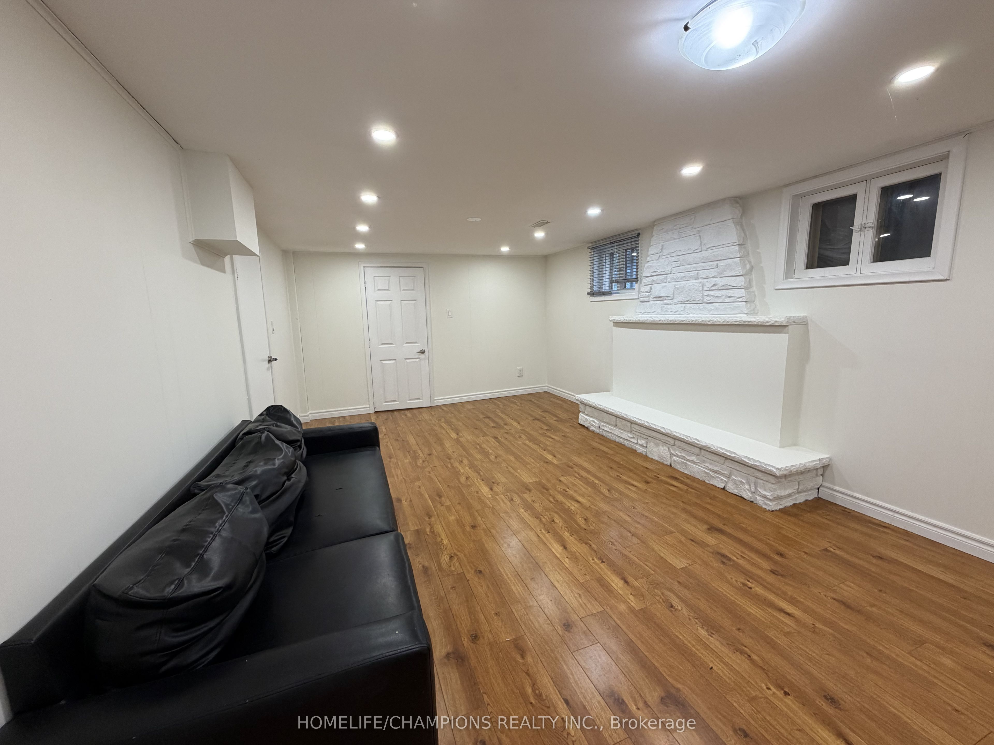 21 moran Road BSMT, Toronto, ON M1S 2H8 photo 5