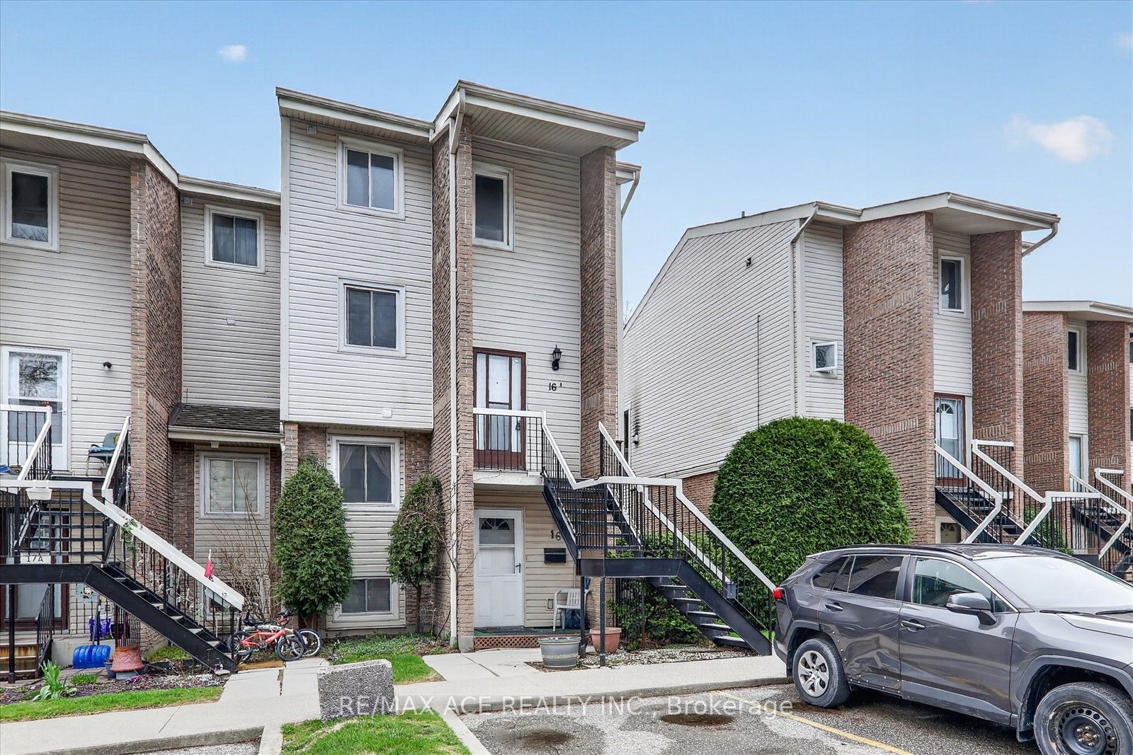 1360 Glenanna Road 16A, Pickering, ON L1V 2V9 photo 3
