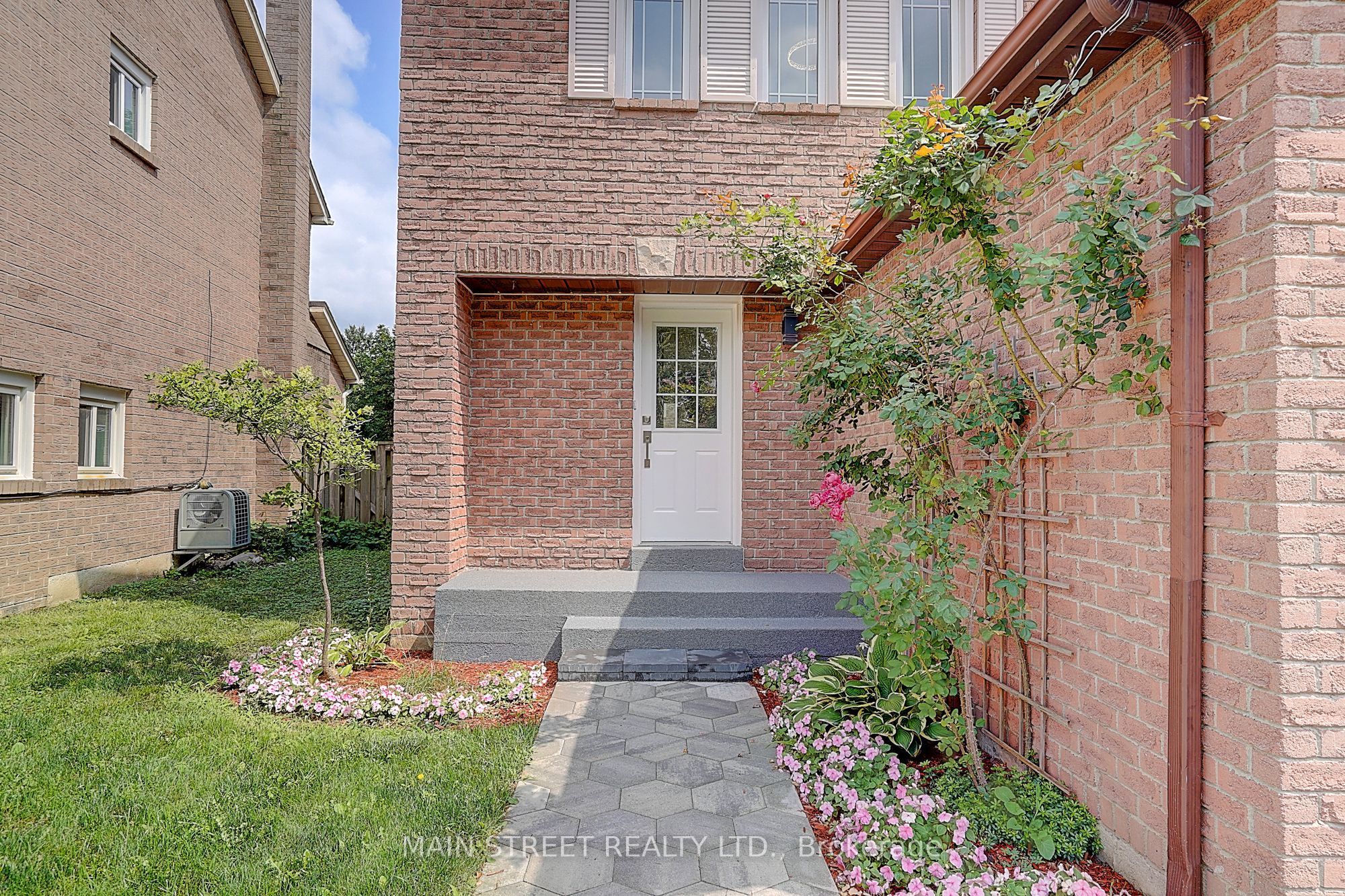 59 Stockbridge Crescent, Ajax, ON L1T 2G8 photo 4