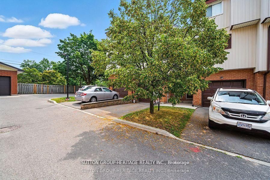 601 Galahad Drive 29, Oshawa, ON L1K 1L9 photo 3
