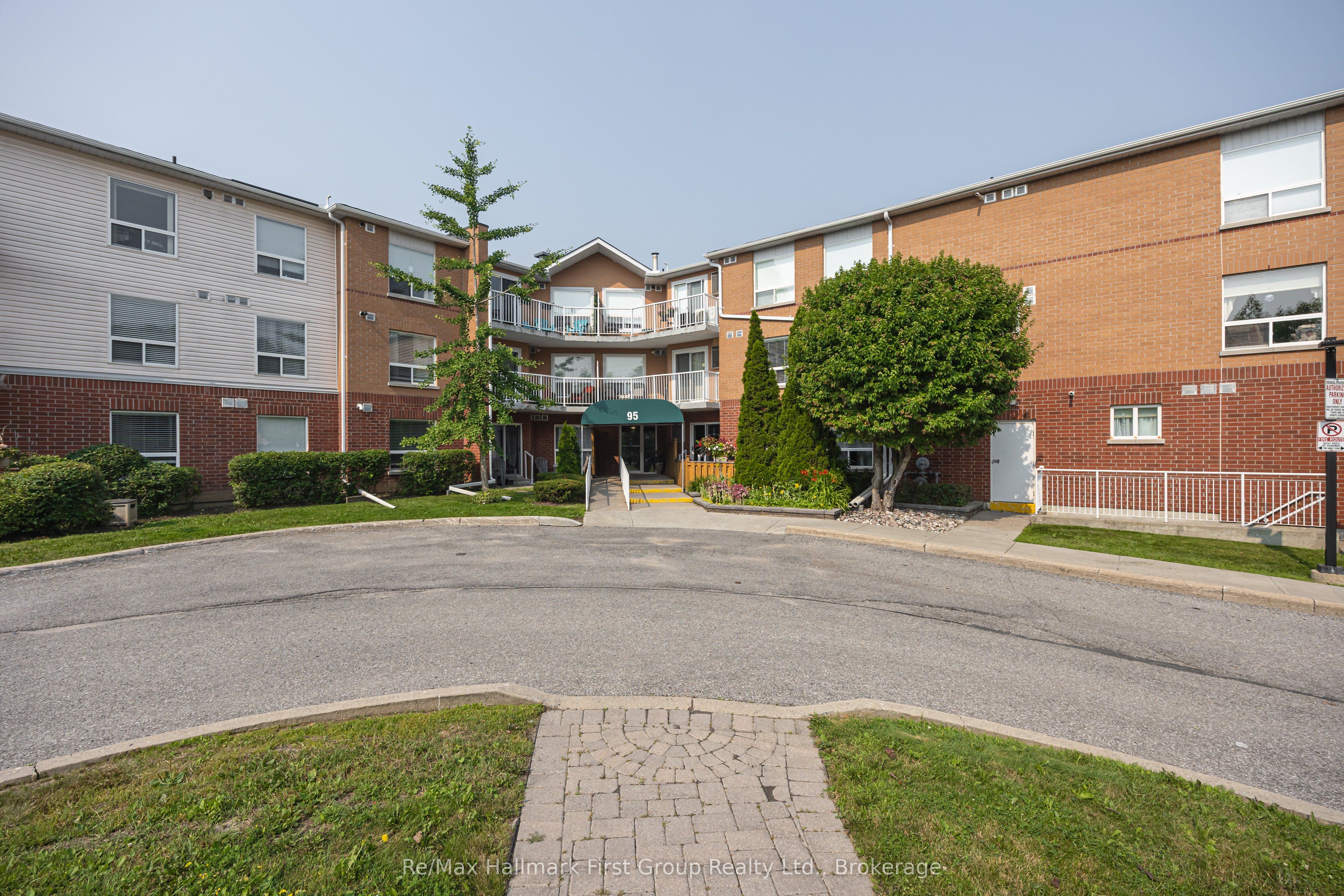 95 Wellington Street 213, Clarington, ON L1C 5A1 photo 3