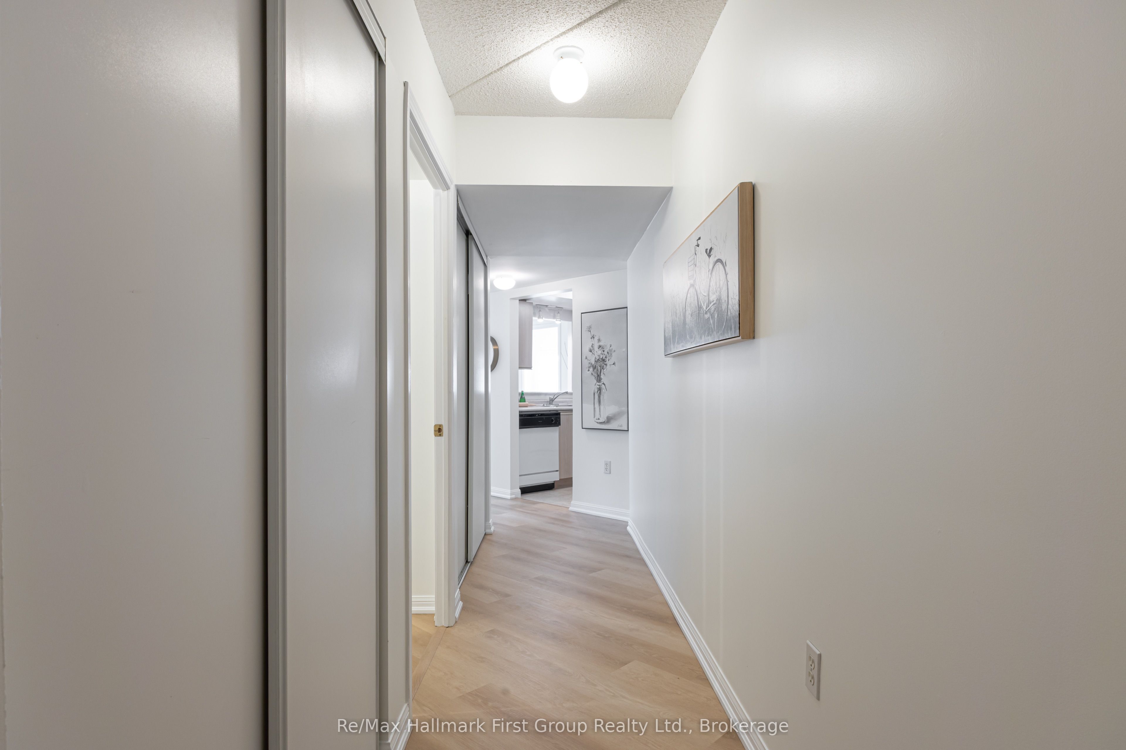 95 Wellington Street 213, Clarington, ON L1C 5A1 photo 4