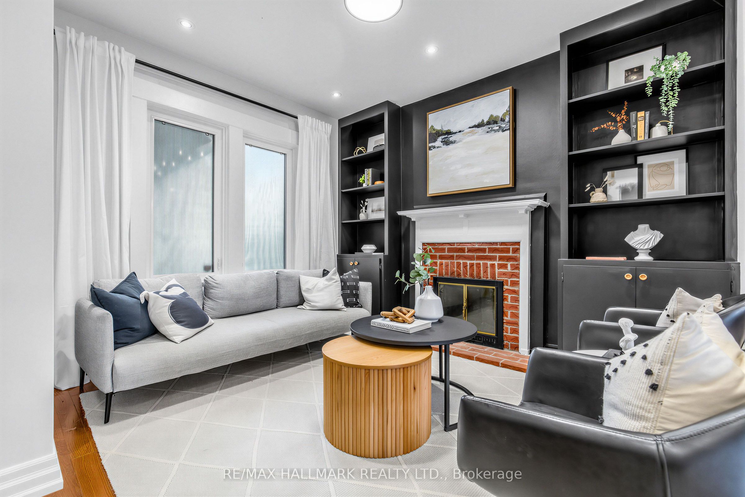 255 Strathmore Boulevard, Toronto, ON M4J 1P7 photo 5