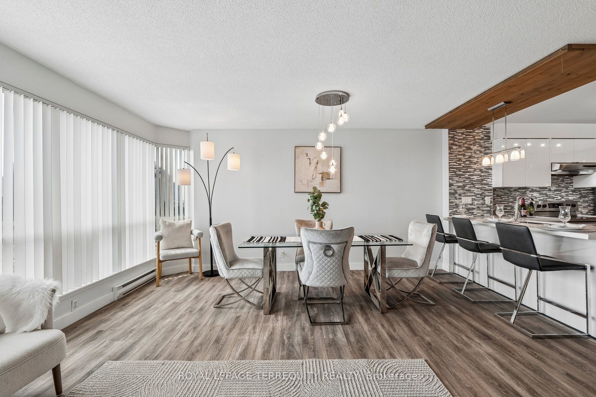 18 Lee Centre Drive 906, Toronto, ON M1H 3H5 photo 5