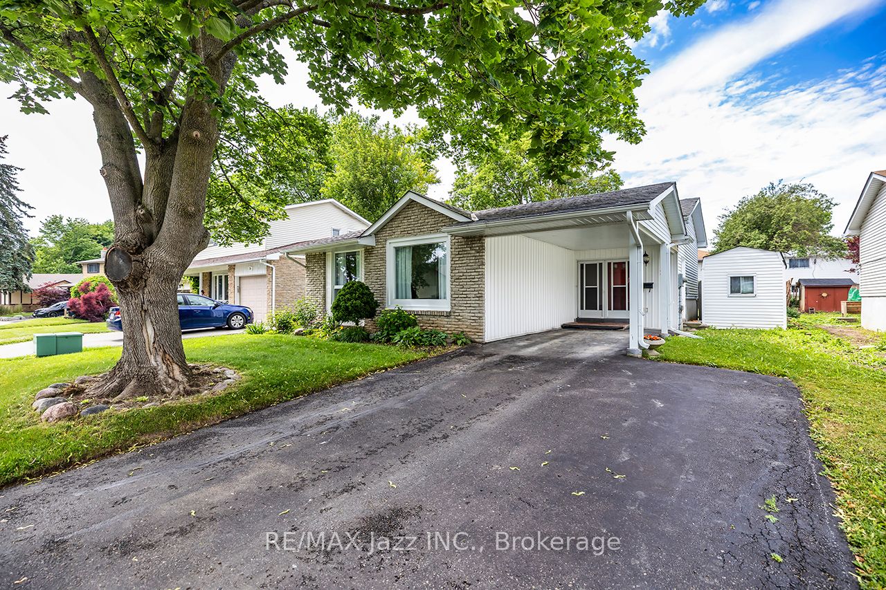 22 Deerpark Crescent, Clarington, ON L1C 3M3 photo 2