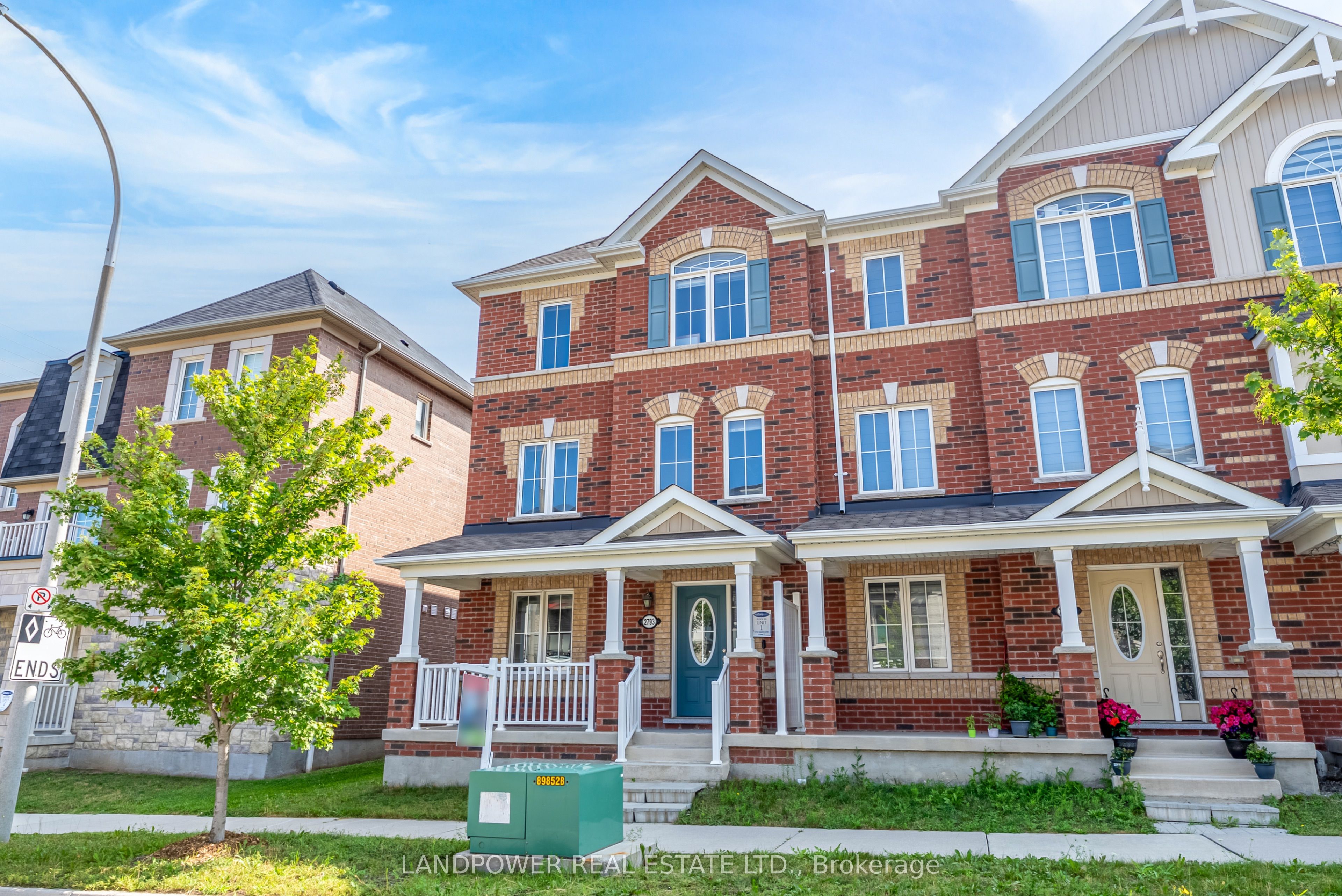 2793 Sapphire Drive, Pickering, ON L1X 0G1 photo 2