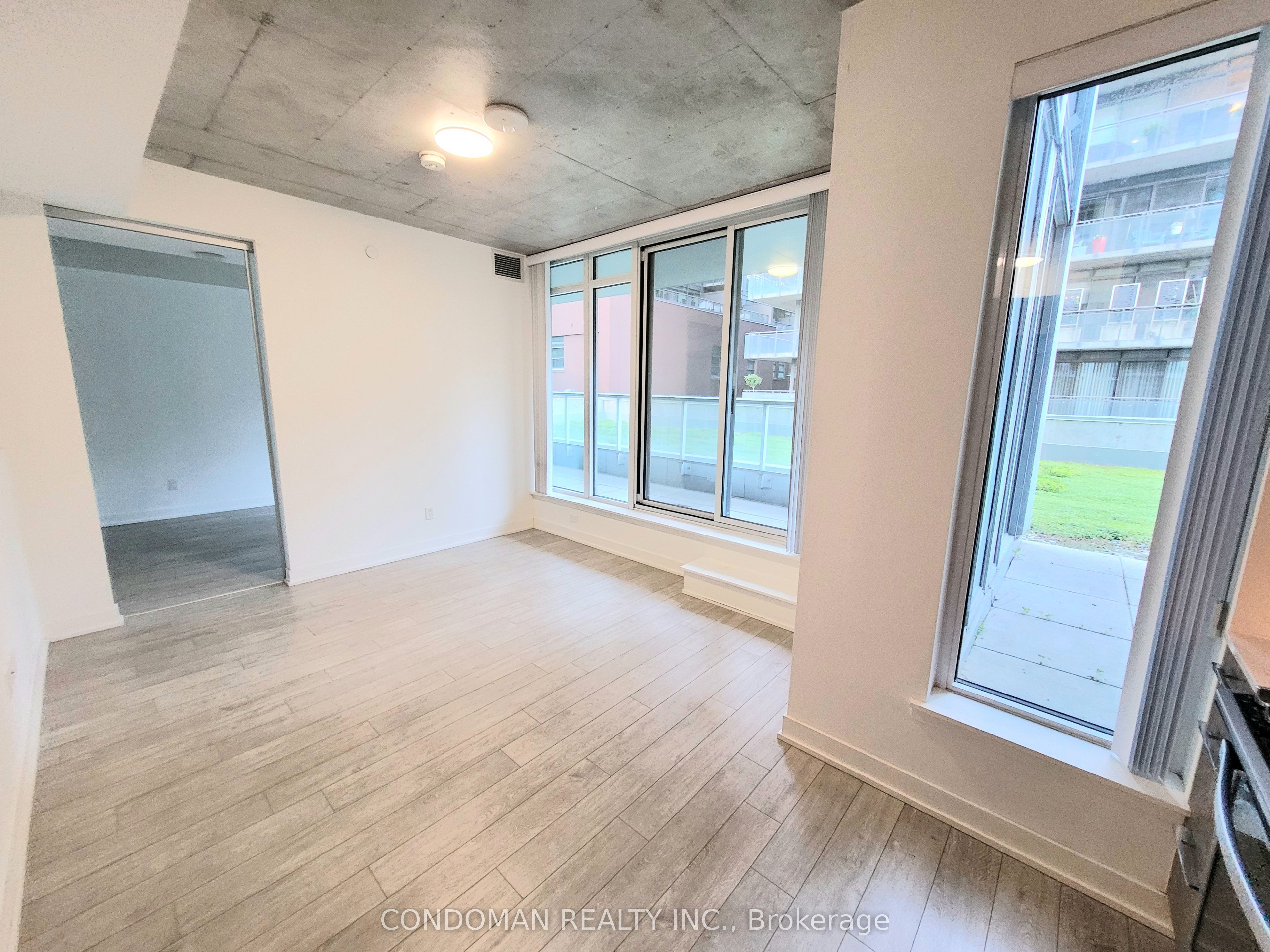25 Baseball Place 202, Toronto, ON M4M 0E7