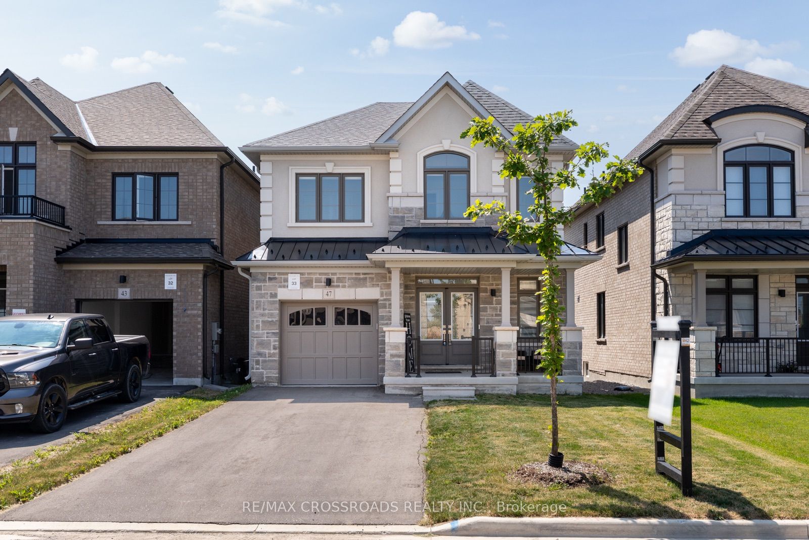 47 Ed Ewert Avenue, Clarington, ON L1B 1G9 photo 2