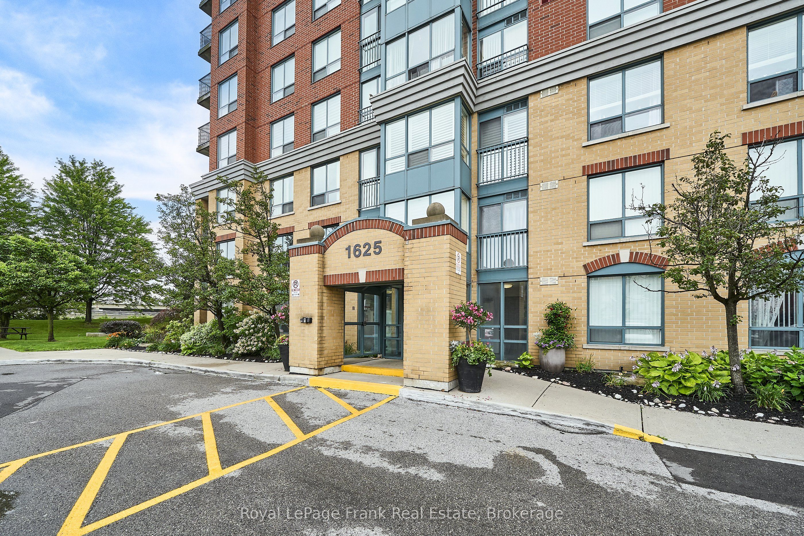 1625 Pickering Parkway 808, Pickering, ON L1V 6Z6 photo 4