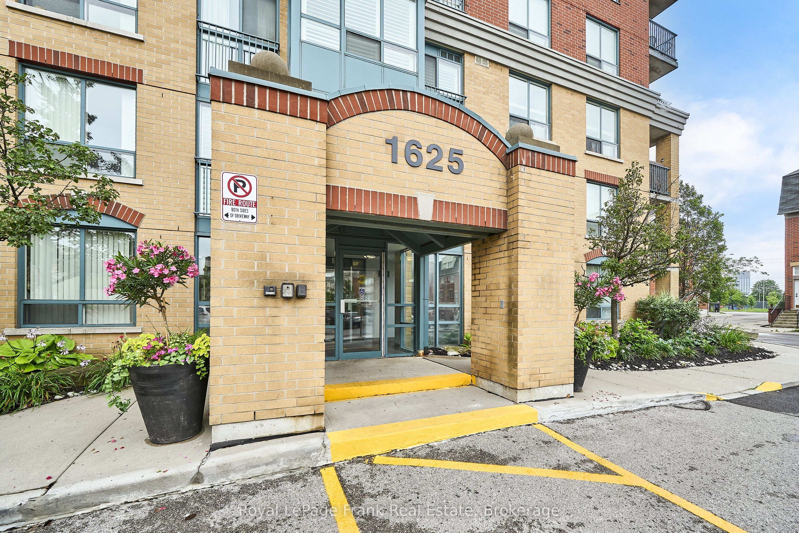 1625 Pickering Parkway 808, Pickering, ON L1V 6Z6 photo 5