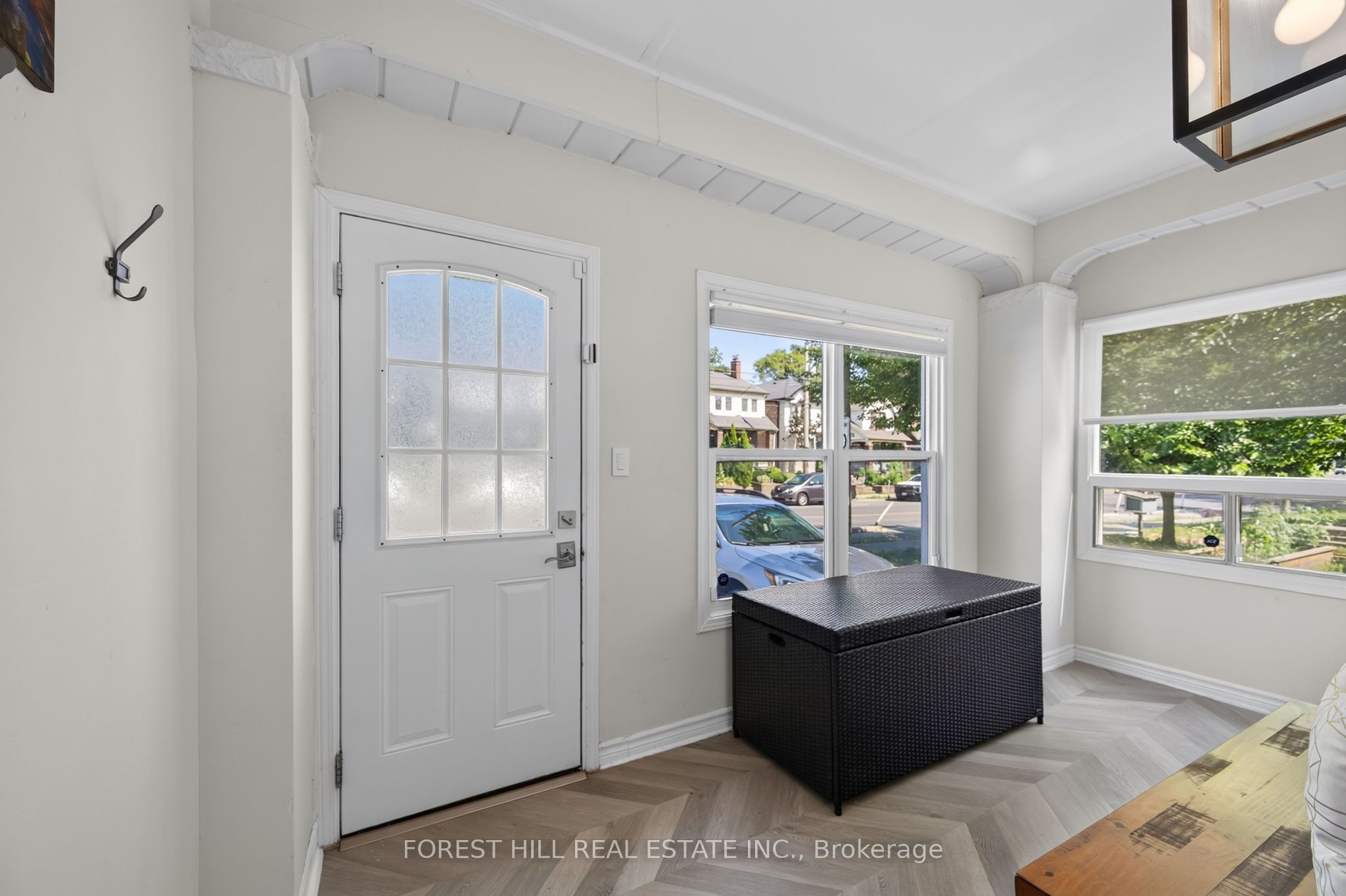1040 Woodbine Avenue, Toronto, ON M4C 4C4 photo 4