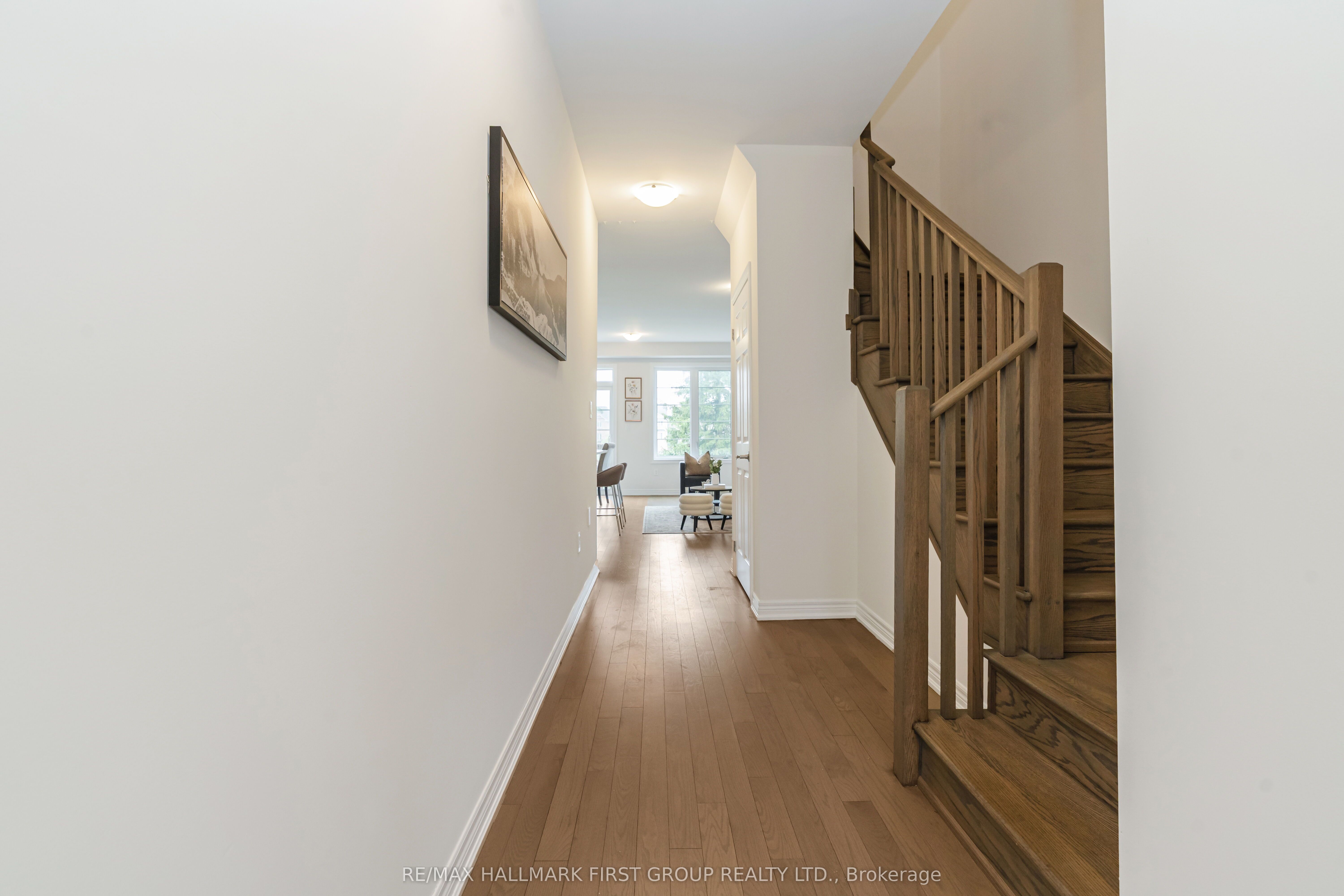 77 Air Dancer Crescent, Oshawa, ON L1L 0V3 photo 3