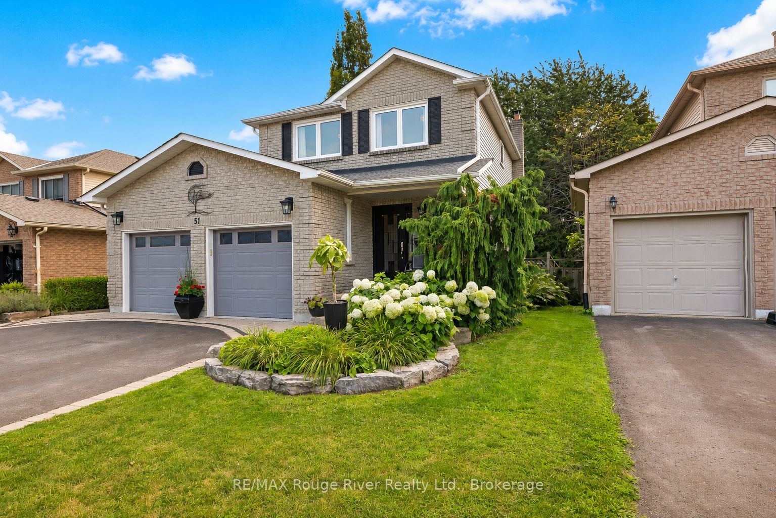 51 Lyndale Crescent, Clarington, ON L1E 1W6 photo 2