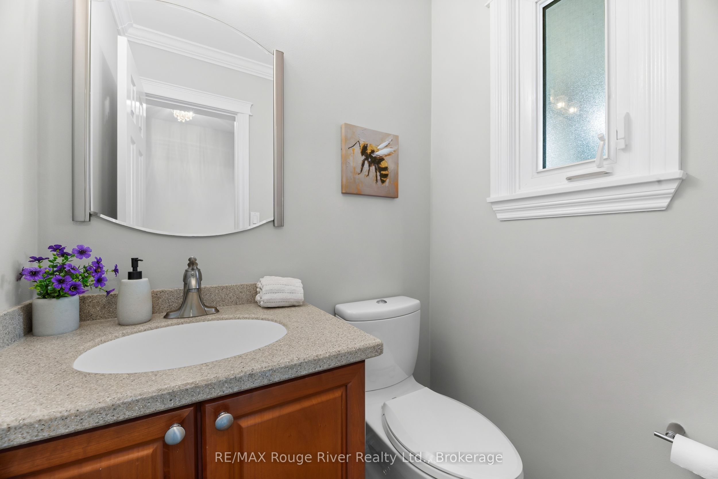 51 Lyndale Crescent, Clarington, ON L1E 1W6 photo 5