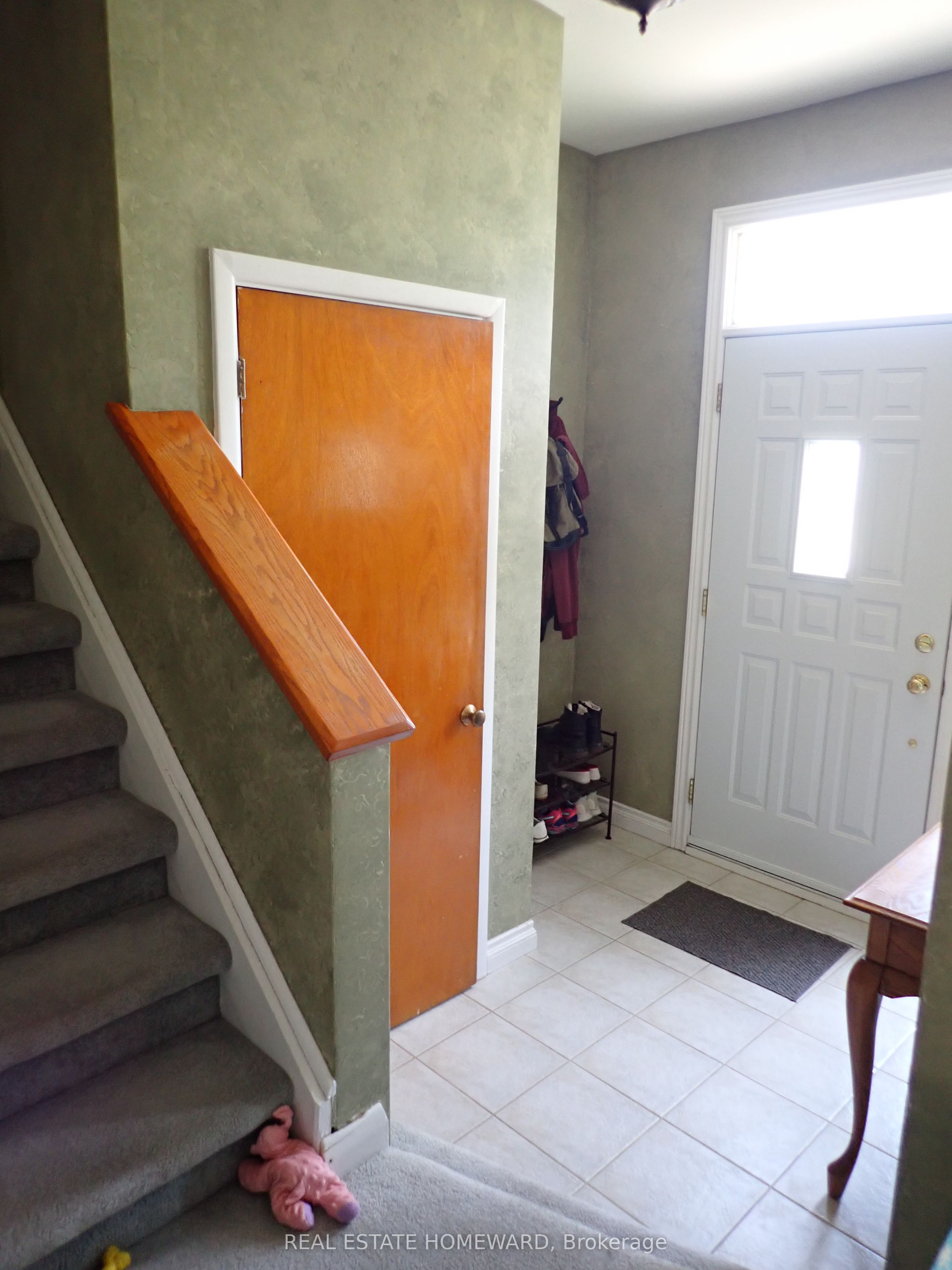 56 Perivale Crescent Front, Toronto, ON M1J 2C3 photo 5