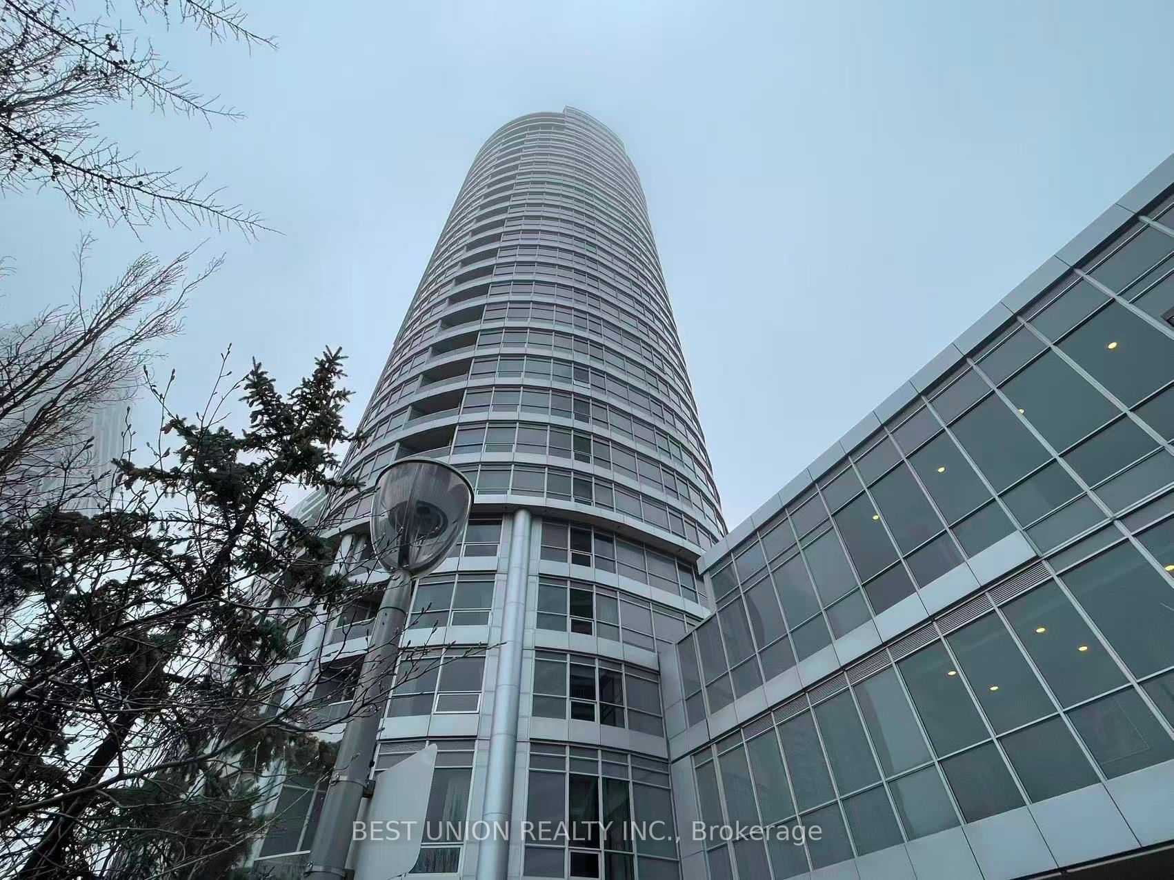 181 Village Green Square PH20, Toronto, ON M1S 0L3