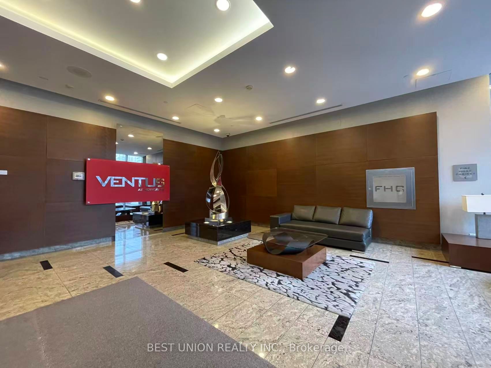 181 Village Green Square PH20, Toronto, ON M1S 0L3 photo 3