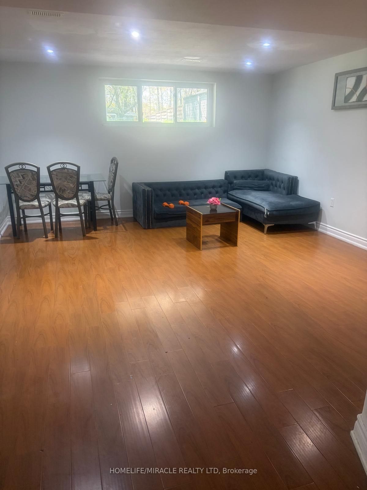 10 Eaglewing Court E, Toronto, ON M1E 4M1