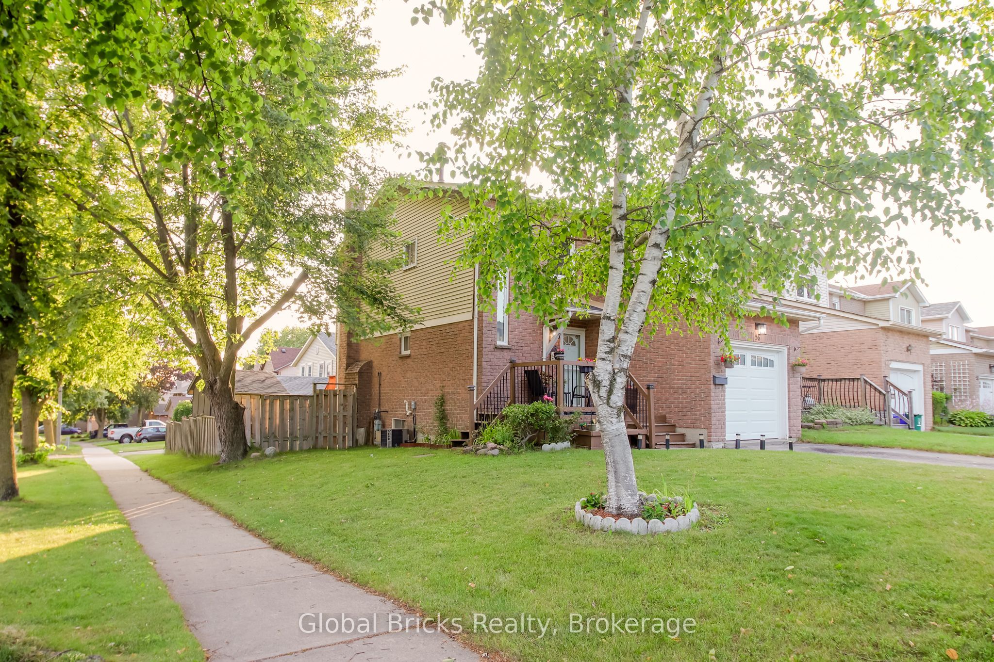 56 Winston Crescent, Whitby, ON L1N 6Y1 photo 4
