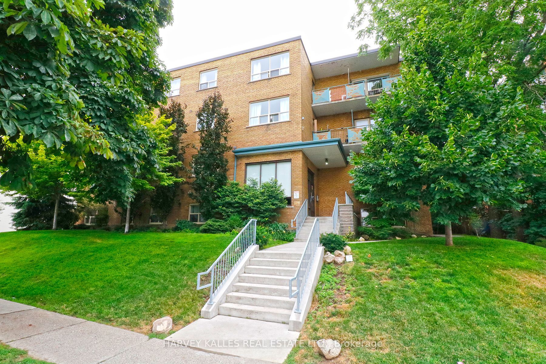 1751 Victoria Park Avenue 107, Toronto, ON M1R 1S1 photo 2