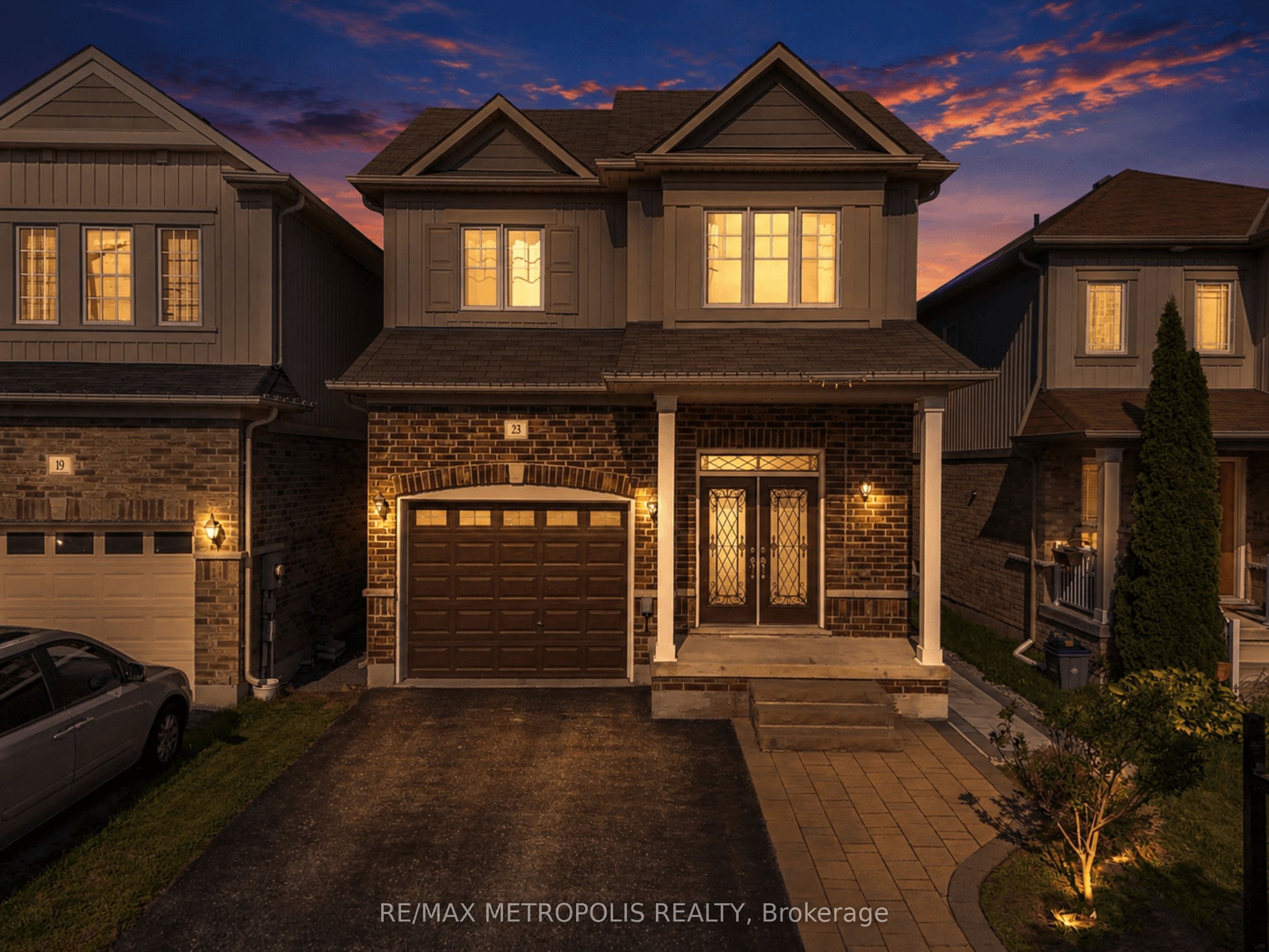 23 Gordon Cowling Street, Clarington, ON L1E 0G7