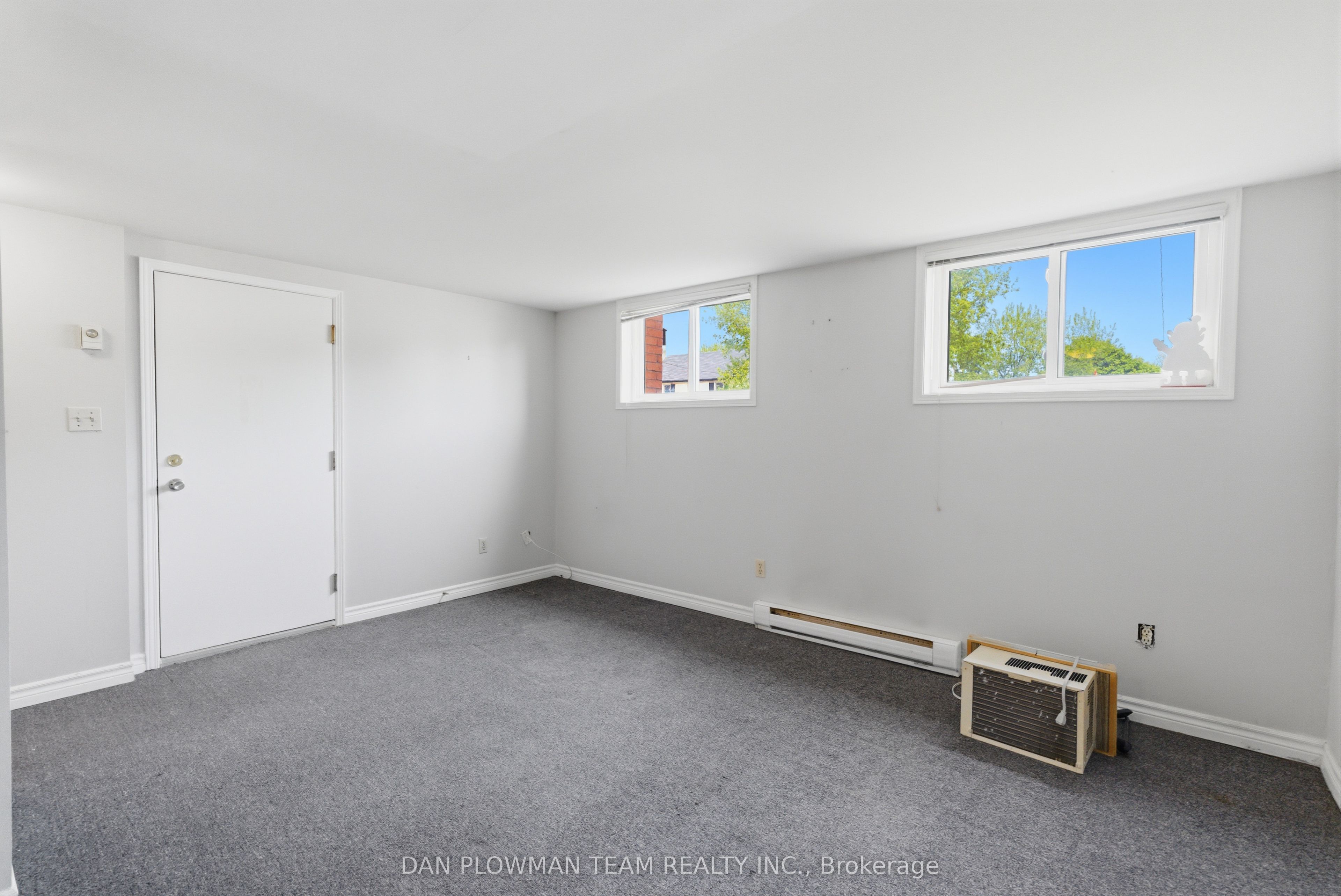 176 Nassau Street 3, Oshawa, ON L1J 4A5 photo 4