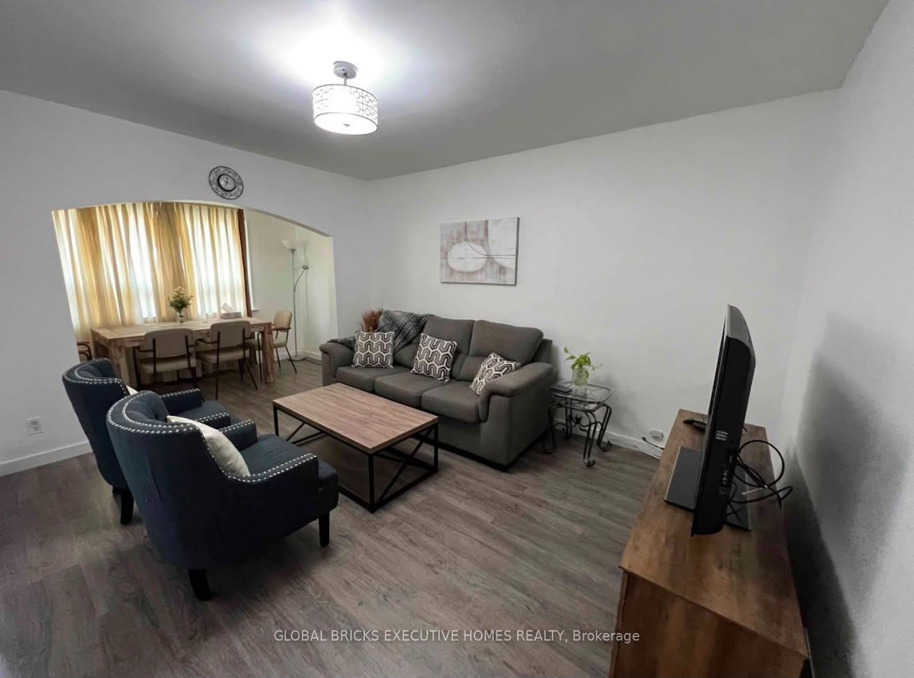 44 Mystic Avenue, Toronto, ON M1L 4G9 photo 2